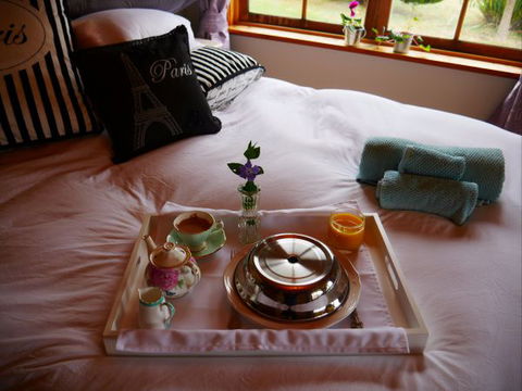 La Perrie Chalet Bed And Breakfast - Accommodation QLD 1