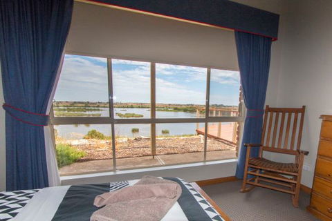 Limestone Ridge - Holiday House - Accommodation QLD 3