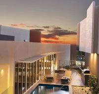 The Frames - Luxury Riverland Accommodation - Accommodation QLD