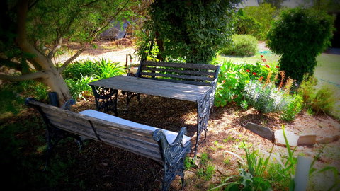 The Pig And Whistle - Accommodation QLD 0