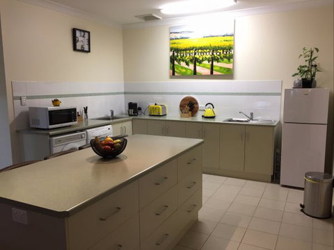 Lyreen's Apartment Bed And Breakfast - Accommodation QLD 5