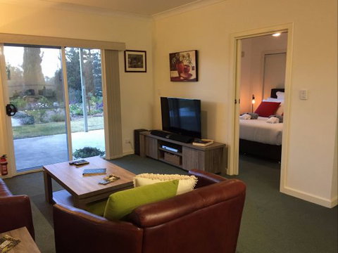 Lyreen's Apartment Bed And Breakfast - Accommodation QLD 6