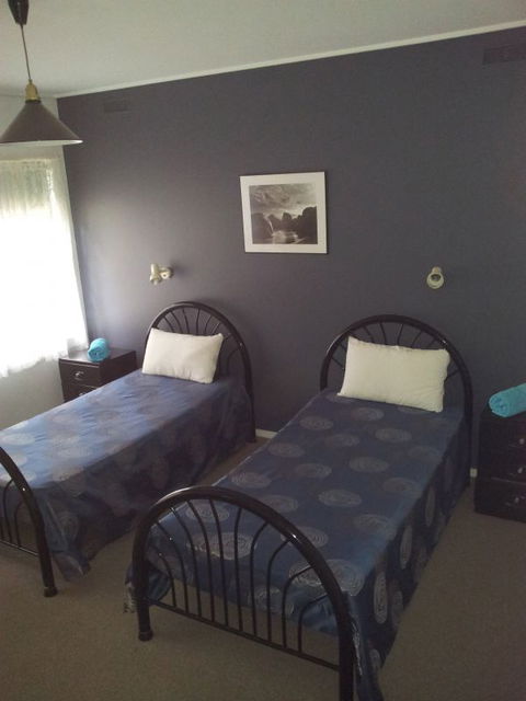 Melaleuca Grove Holiday Units & Motor Inn - Accommodation QLD 3