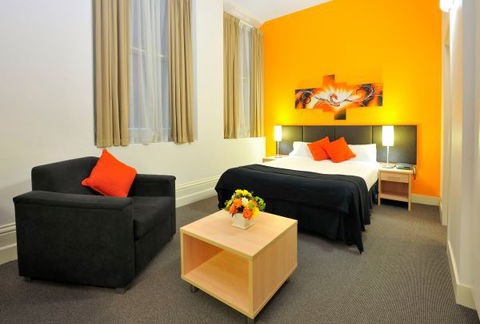 Metro Apartments On Bank Place - Accommodation QLD 5