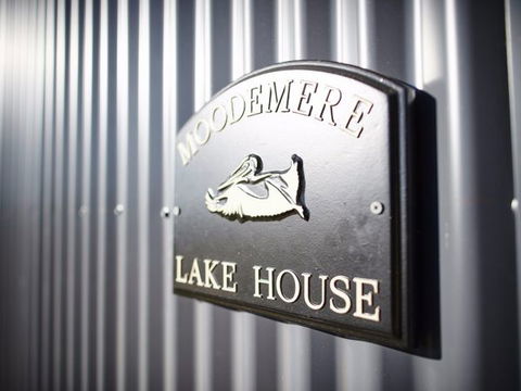 Moodemere Lake House - Accommodation QLD 4