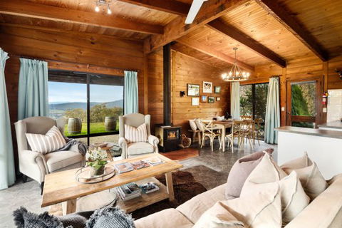 Mt Bellevue Lodge - King Valley - Accommodation QLD 0