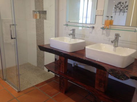 Muntiri Lodge Eco Retreat - Accommodation QLD 7