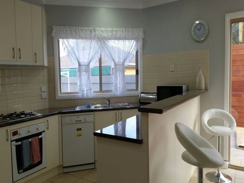 Numurkah Self Contained Apartments - Accommodation QLD 5