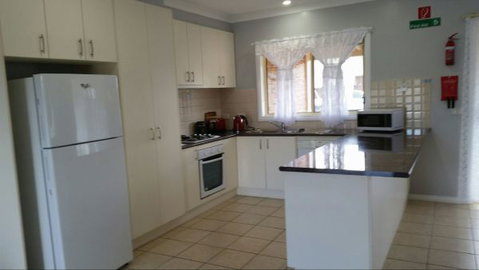 Numurkah Apartments - The Miekleljohn - Accommodation QLD 2