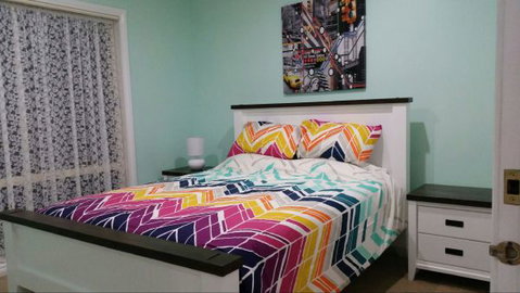 Numurkah Apartments - The Miekleljohn - Accommodation QLD 4