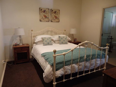 Quartz Cottage - Accommodation QLD 4