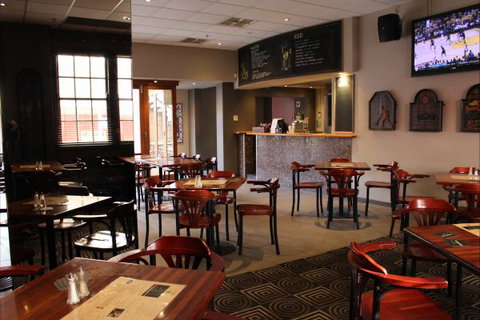 Royal Hotel Ryde - Accommodation QLD 1