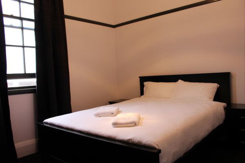 Royal Hotel Ryde - Accommodation QLD 5