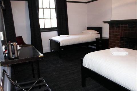 Royal Hotel Ryde - Accommodation QLD 7