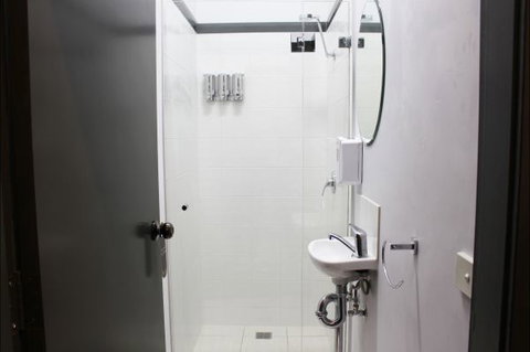 Royal Hotel Ryde - Accommodation QLD 9