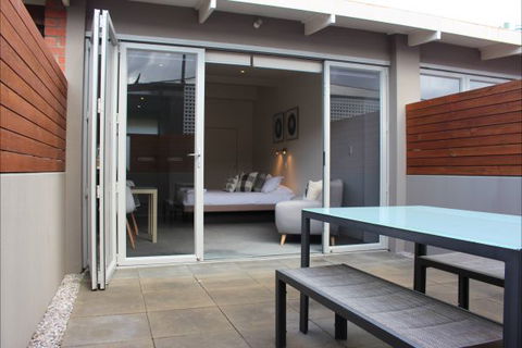 Sandy Bay Studio Apartment - Accommodation QLD 1