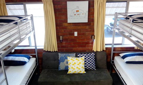 Sail Inn - Yeppoon - Accommodation QLD 7