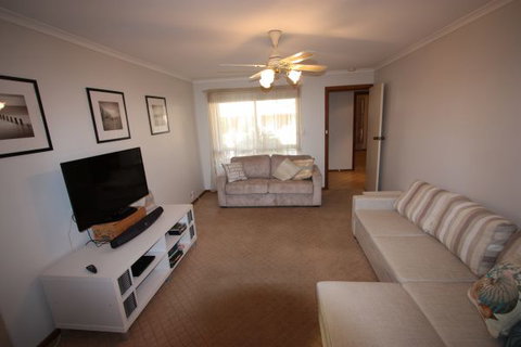 Seaside Semaphore Holiday Accommodation - Accommodation QLD 1