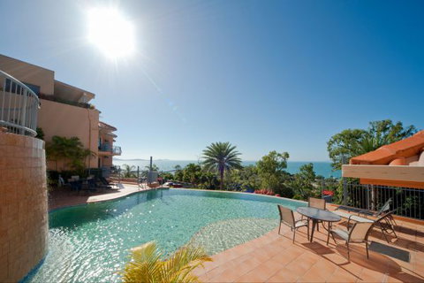 Sea Star Holiday Apartments - Accommodation QLD 3