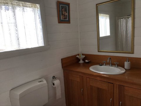 Stanley Guest House - Accommodation QLD 4