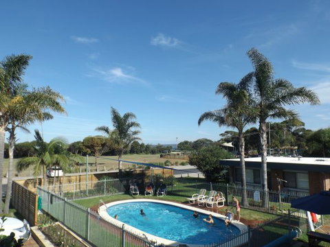 Surfside Holiday Apartments - Accommodation QLD 1