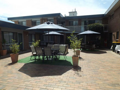 Surfside Holiday Apartments - Accommodation QLD 2