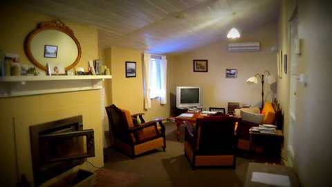 The Pig And Whistle - Accommodation QLD 7