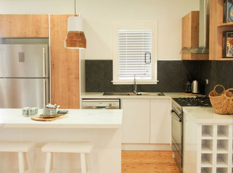 The Milton Bungalow - Accommodation QLD 5