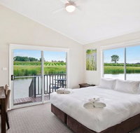 The Lakehouse at 201 - Accommodation QLD