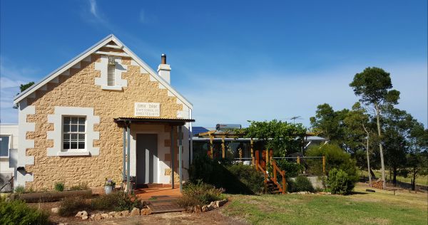 Drik Drik VIC Accommodation QLD