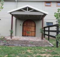 The Loch Barn - Accommodation QLD