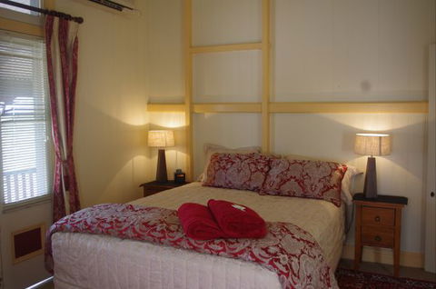 The Club Clifton - Accommodation QLD 3