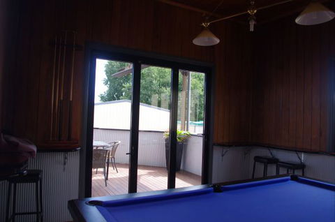 The Club Clifton - Accommodation QLD 7