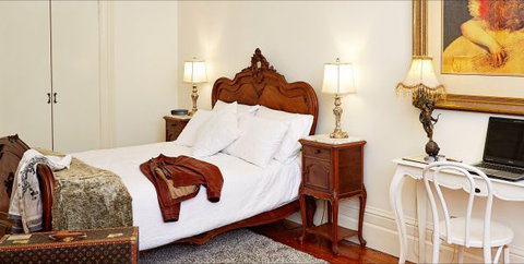 The Suites, Villa Belgravia - Accommodation QLD 5