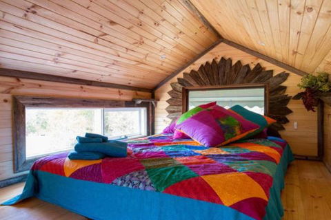 Torquay Farmstay  Blue Studio Truck - Accommodation QLD 1