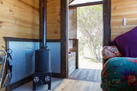 Torquay Farmstay  Blue Studio Truck - Accommodation QLD 2
