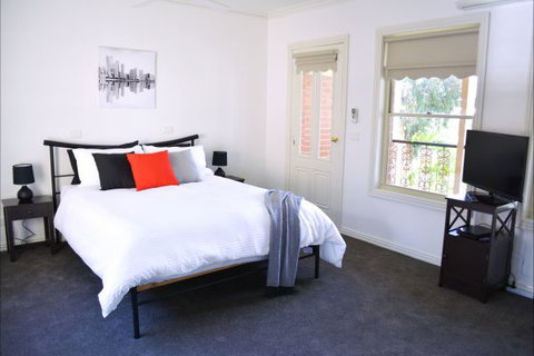 Turner Terrace - Accommodation QLD 2