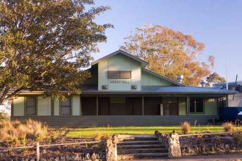 Urban Camp Melbourne - Accommodation QLD 0