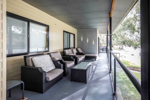192 Page Drive Blanchetown -River Shack Rentals - Accommodation QLD 3