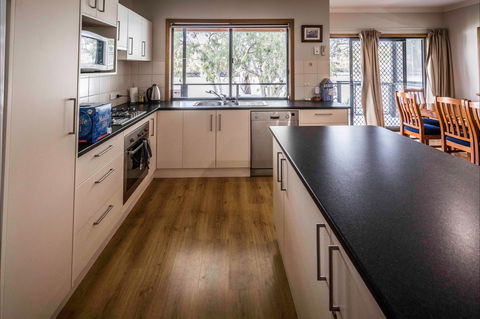 192 Page Drive Blanchetown -River Shack Rentals - Accommodation QLD 6