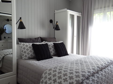 A Bach Of Bright - Accommodation QLD 2