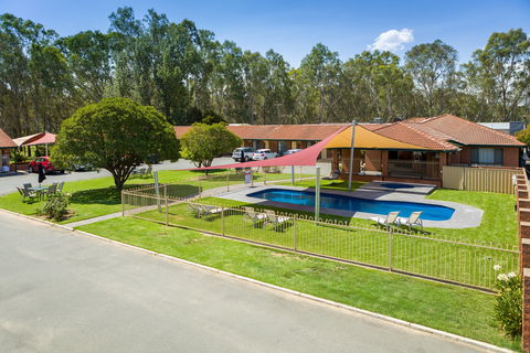 Advance Motel - Accommodation QLD 1