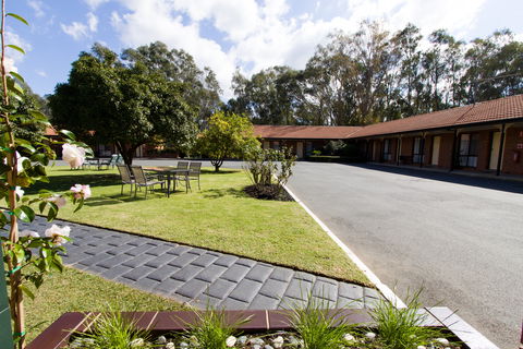 Advance Motel - Accommodation QLD 7