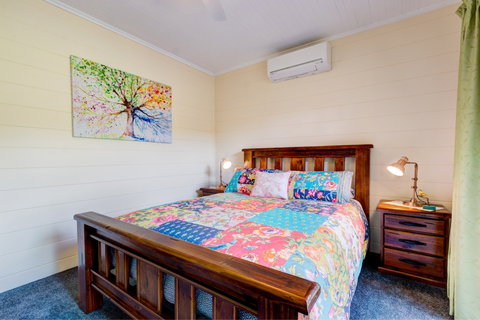 All About Me Bed And Breakfast - Accommodation QLD 1