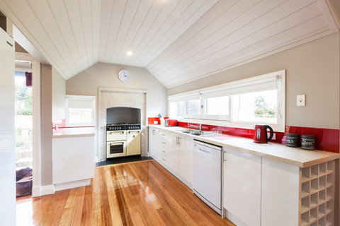 Amaroo Farm - Accommodation QLD 6