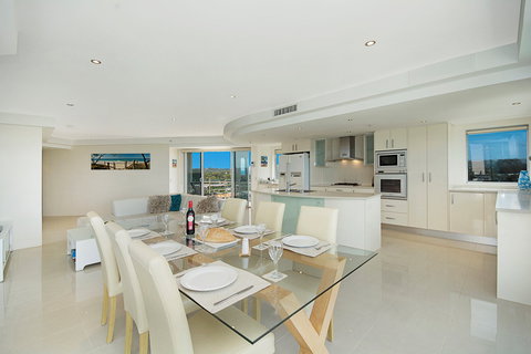 Aqua Vista Luxury Resort - Accommodation QLD 3