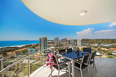 Aqua Vista Luxury Resort - Accommodation QLD 5