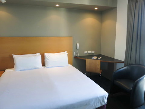 Arts Hotel Sydney - Accommodation QLD 1