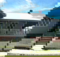 Ava House - Accommodation QLD