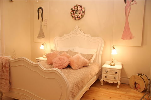 Azalea Cedar-Rose Villa - Accommodation QLD 1
